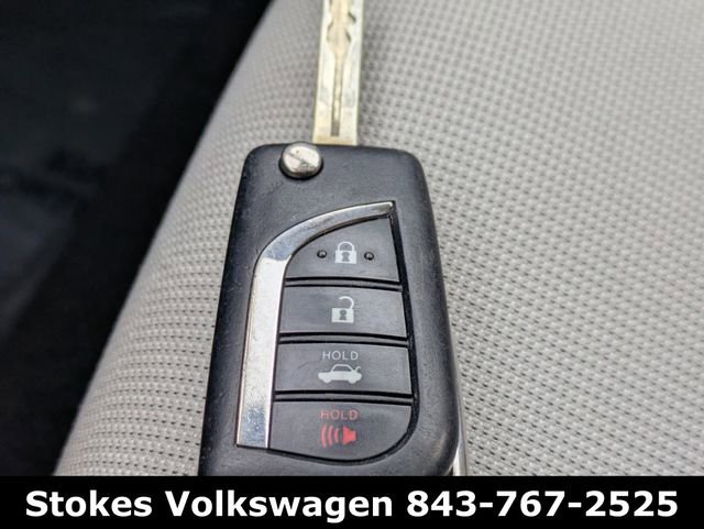 Used 2022 Toyota Corolla LE image 28