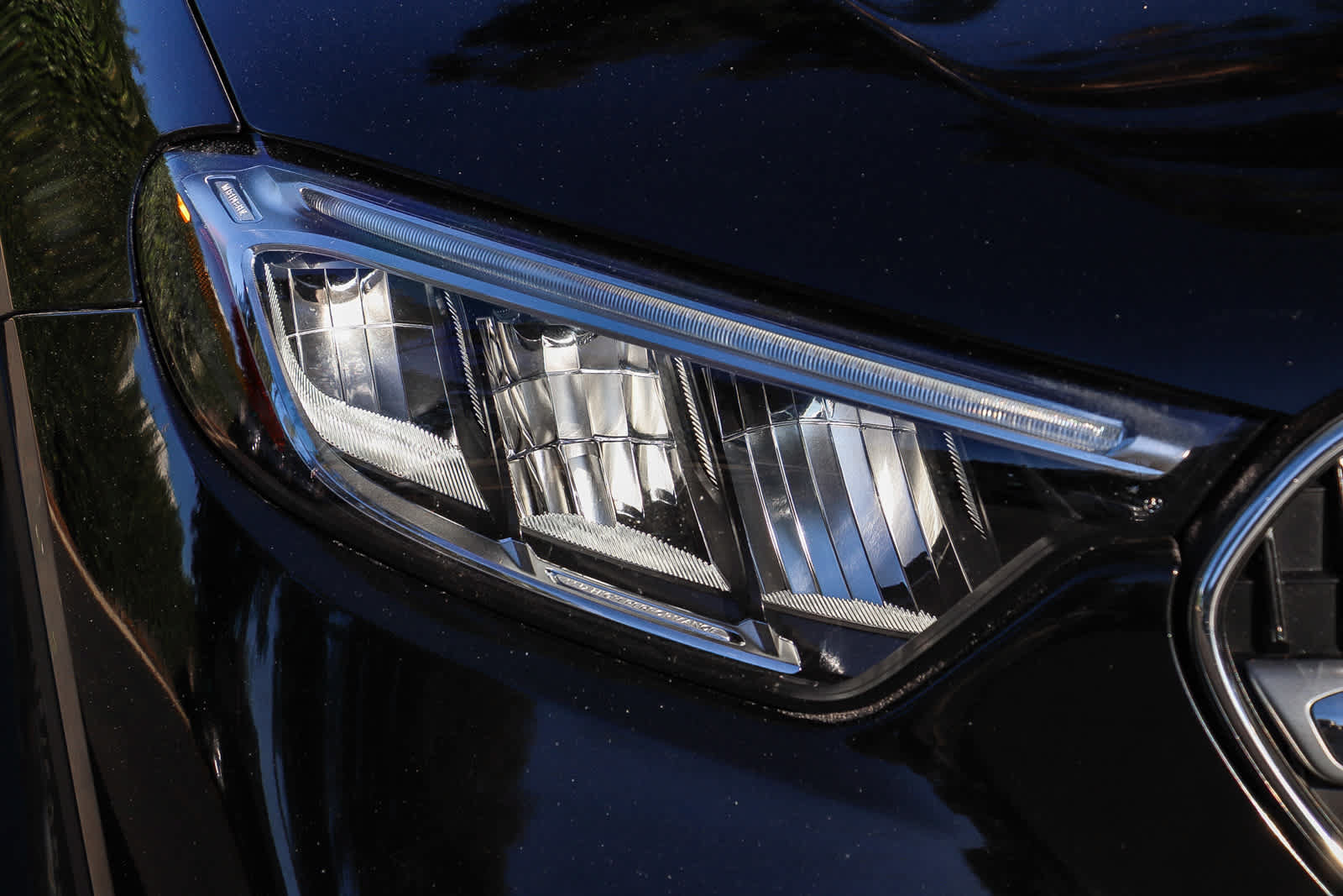 Used 2023 Mercedes-Benz GLC 300 4MATIC image 4