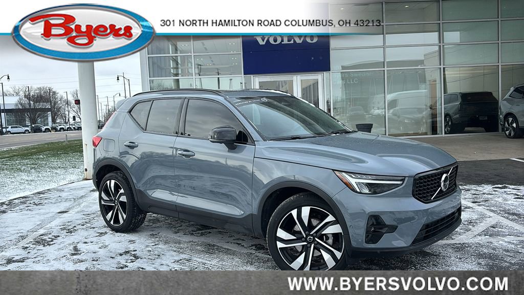 Used 2023 Volvo XC40 B5 Plus w/ Driver Assist Package