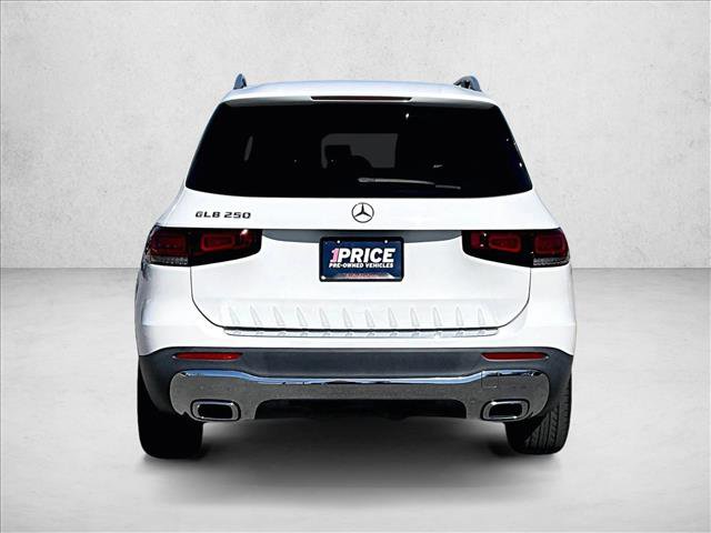 Used 2023 Mercedes-Benz GLB 250 image 4