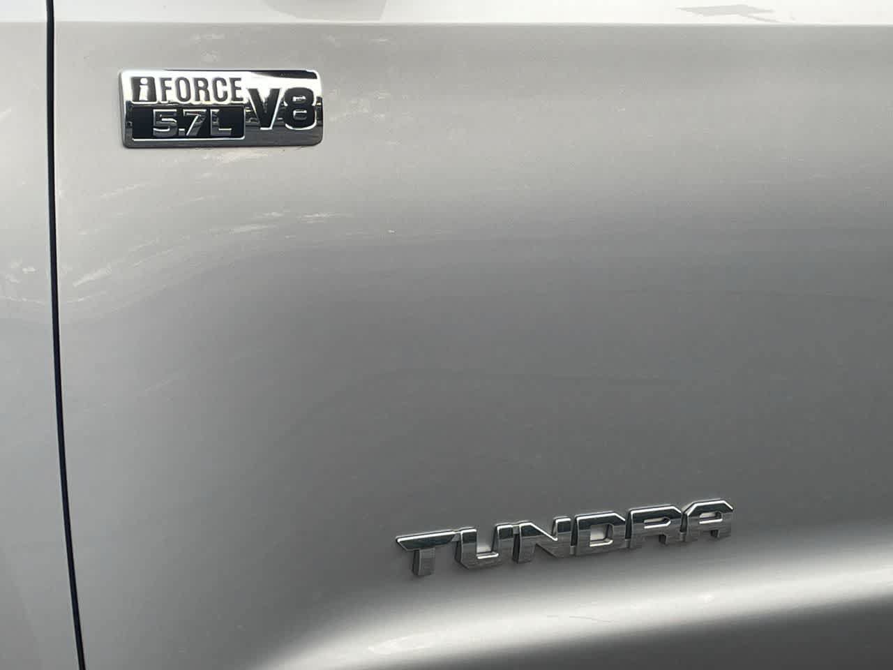 Used 2017 Toyota Tundra SR5 w/ TRD Off Road Package AWD/4WD image 35