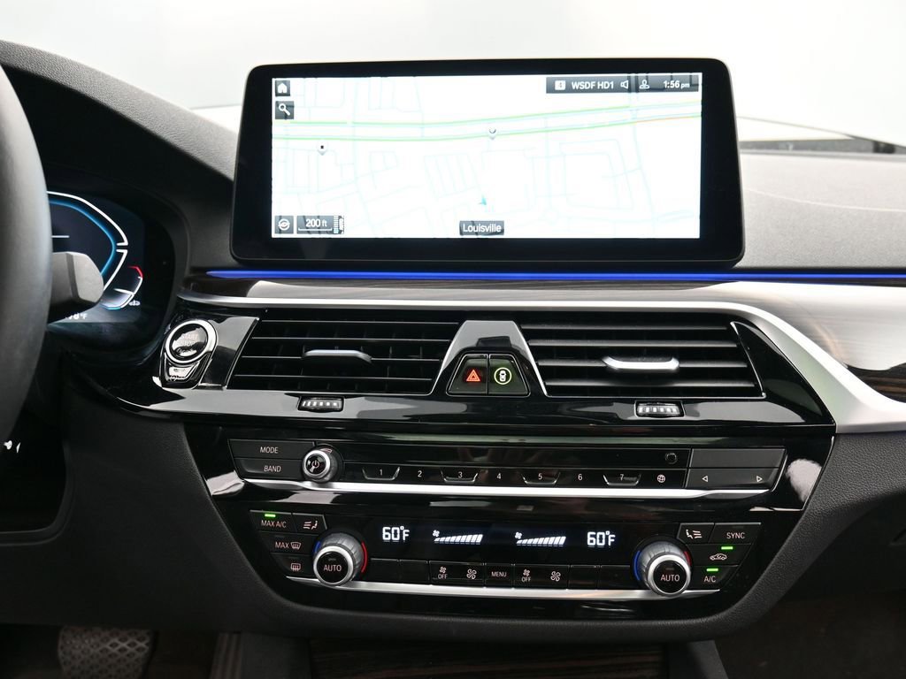 Used 2023 BMW 530i xDrive AWD/4WD image 12