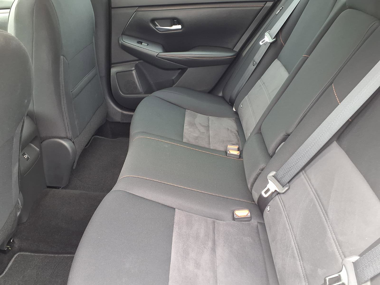 Used 2023 Nissan Sentra SR w/ Trunk Package image 11