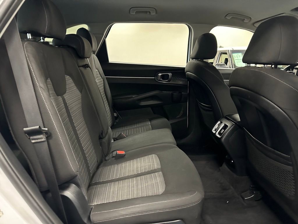 Used 2021 Kia Sorento LX FWD image 30