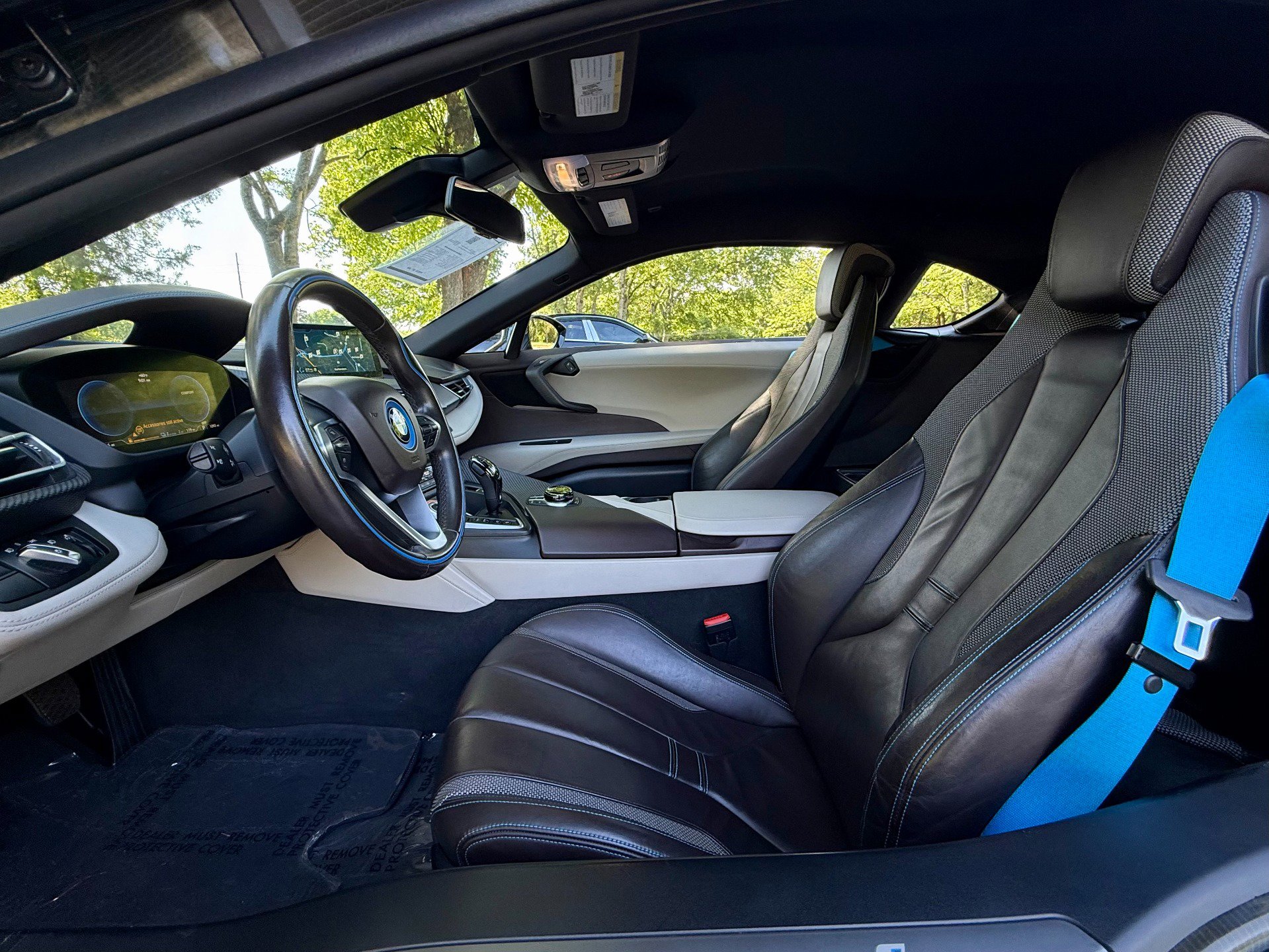 Used 2019 BMW i8 Coupe AWD/4WD image 9