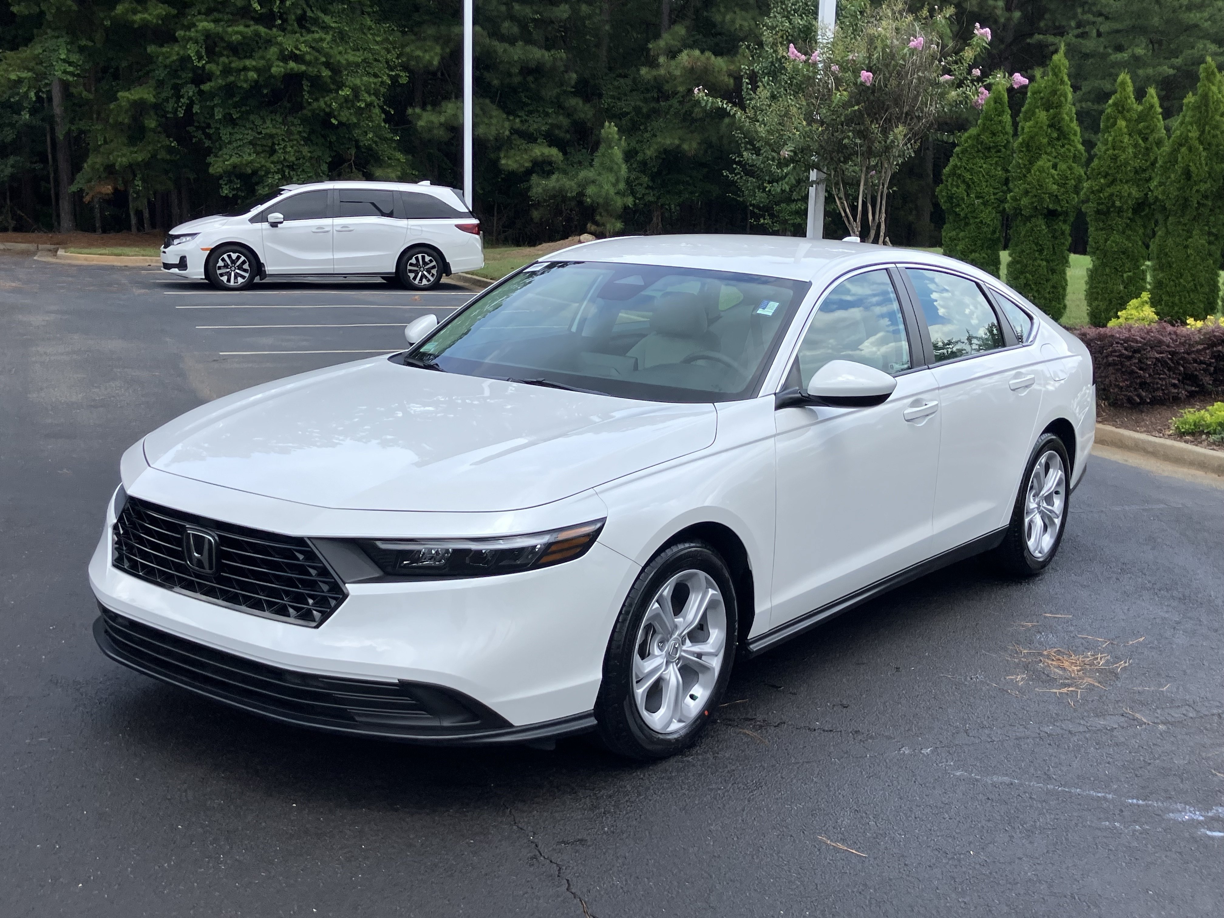 Certified 2025 Honda Accord LX image 6