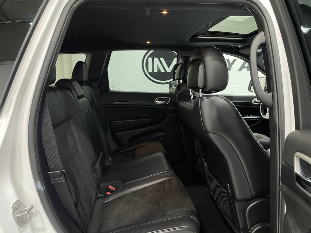 Used 2020 Jeep Grand Cherokee Laredo w/ Quick Order Package 2BN North image 32