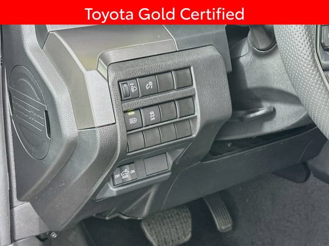 Certified 2024 Toyota Tacoma SR5 AWD/4WD image 11