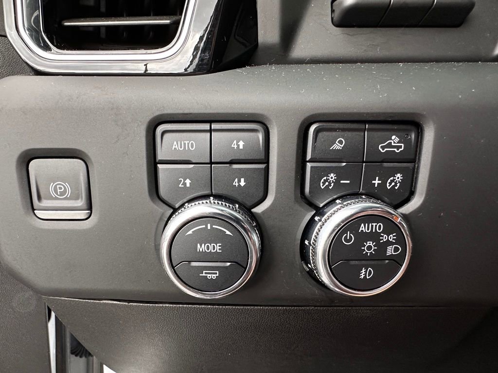 Used 2024 GMC Sierra 2500 Denali Ultimate w/ Max Trailering Package AWD/4WD image 34