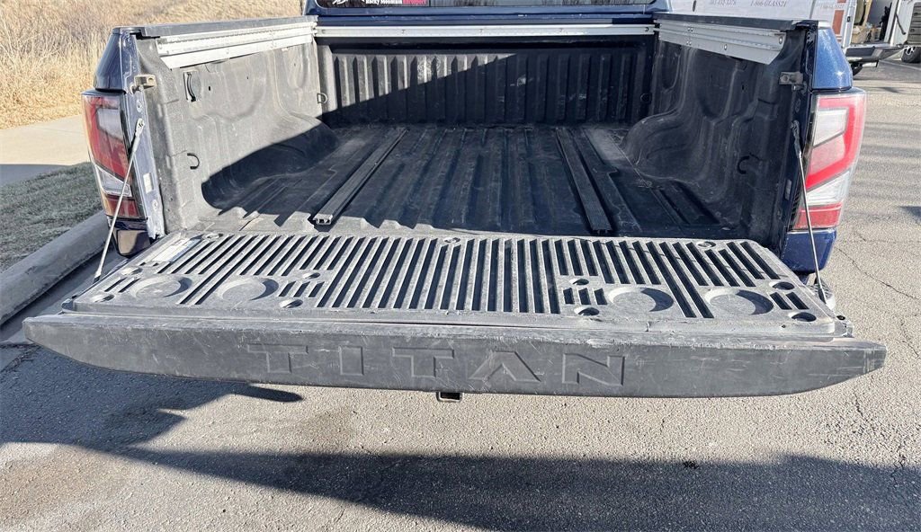 Used 2021 Nissan Titan PRO-4X w/ Pro-4x Utility Package image 9