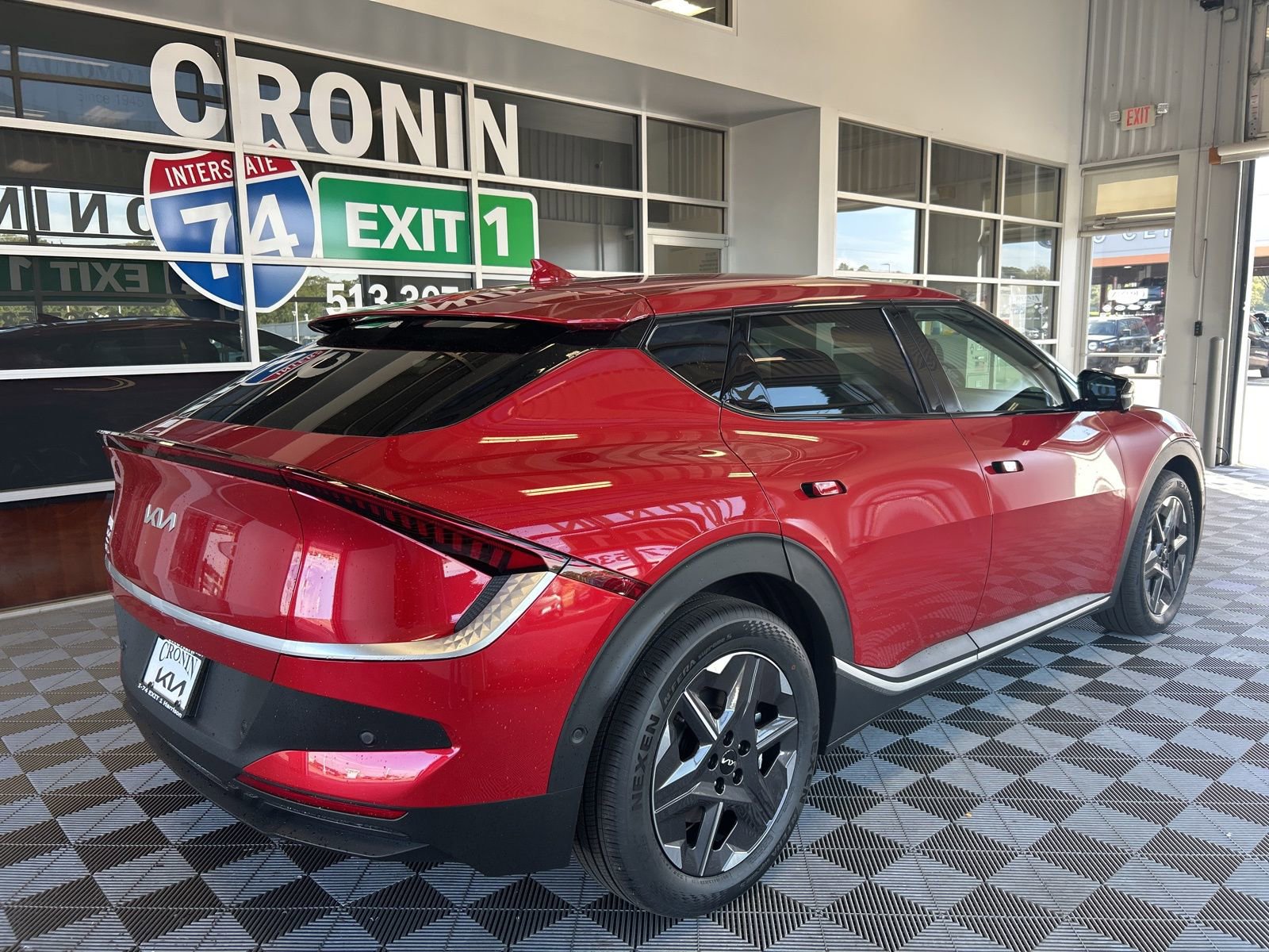 New 2025 Kia EV6 Light w/ Light LR Technology Package image 6