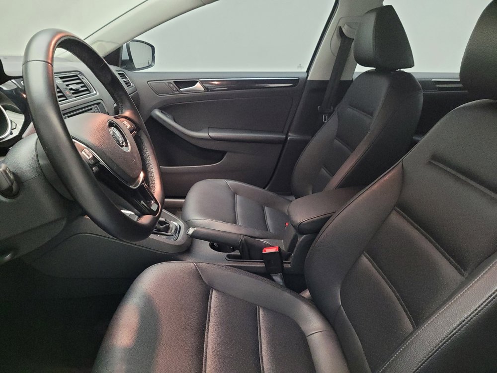 Used 2017 Volkswagen Jetta SEL FWD image 17