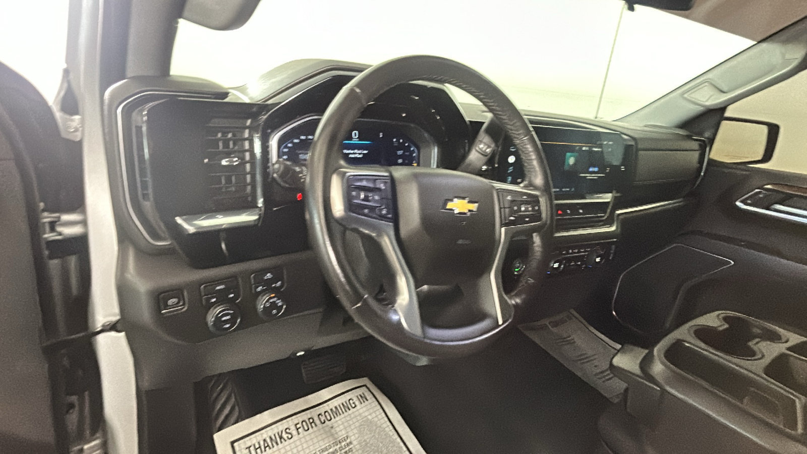 Used 2022 Chevrolet Silverado 1500 LT w/ Work Truck Package AWD/4WD image 15