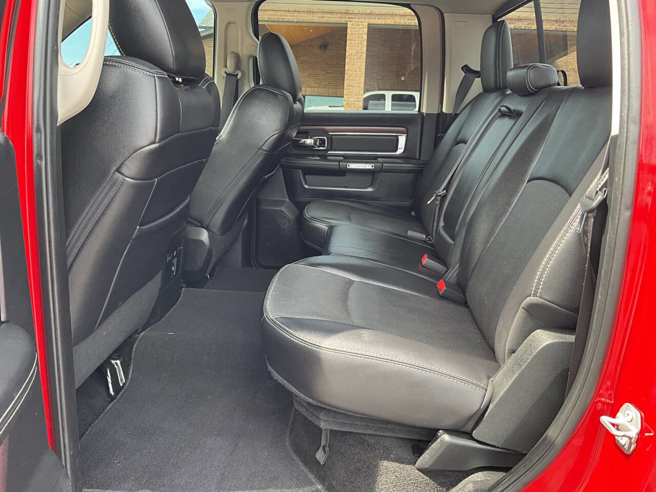 Used 2017 RAM 2500 Laramie AWD/4WD image 12
