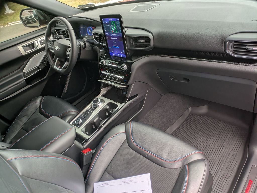 Used 2024 Ford Explorer ST w/ Equipment Group 401A image 28