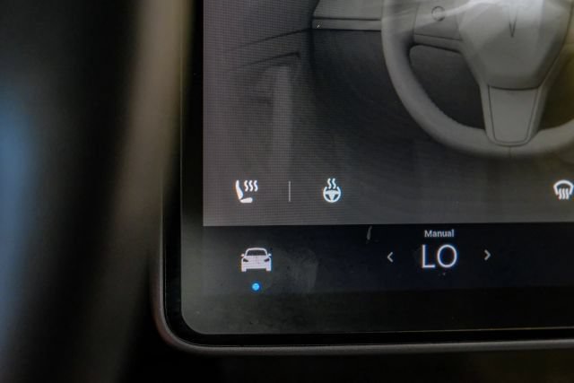Used 2021 Tesla Model Y 2WD image 40