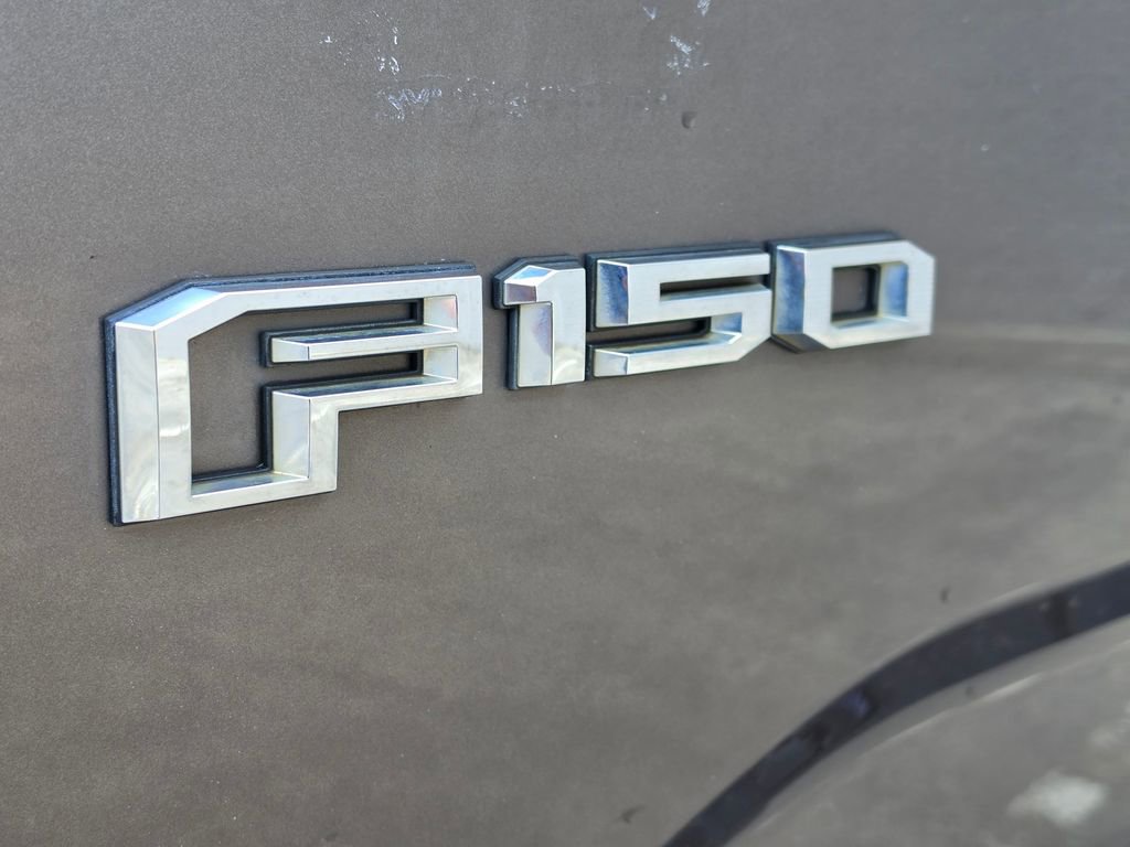 Used 2015 Ford F150 XLT w/ Equipment Group 302A Luxury image 11