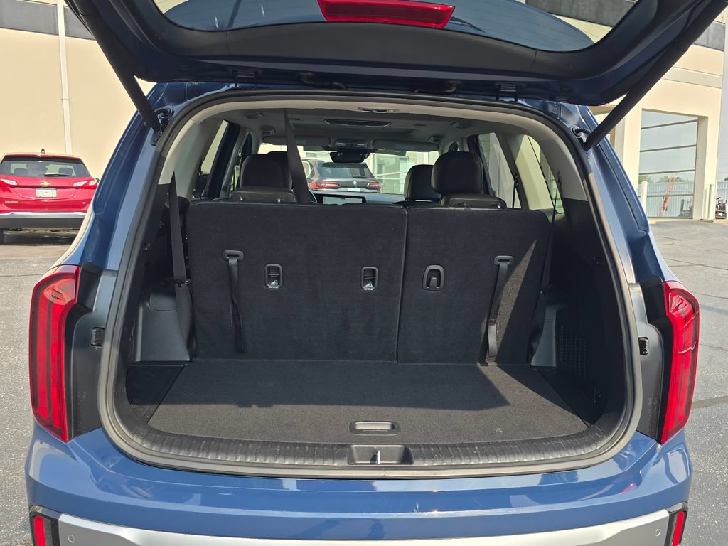 Certified 2025 Kia Telluride S FWD image 14