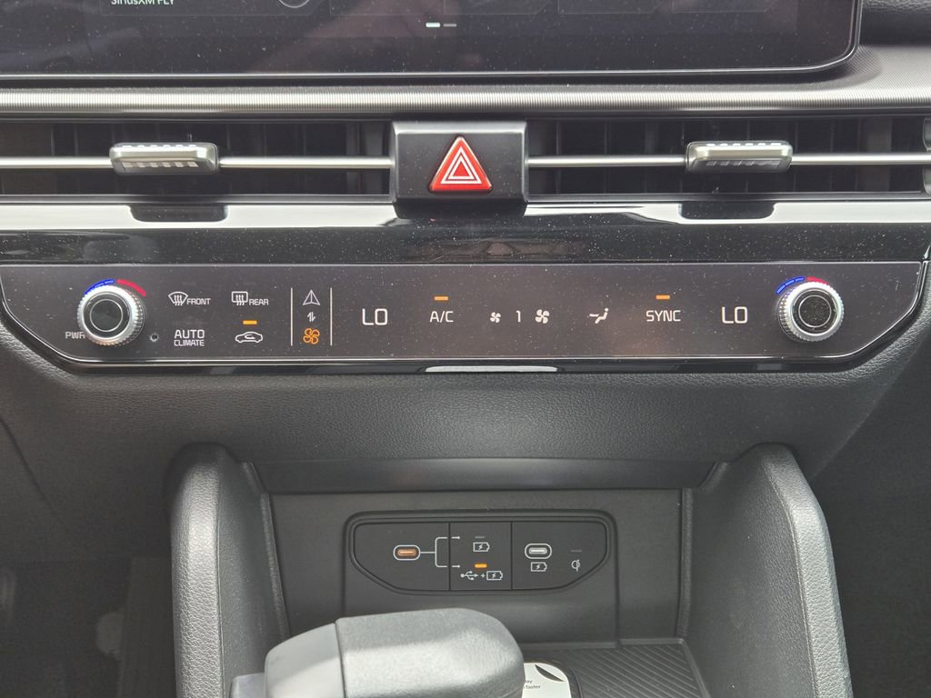 New 2026 Kia Sportage EX AWD/4WD image 16
