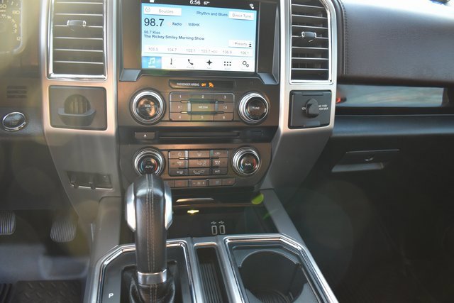 Used 2016 Ford F150 Platinum w/ Equipment Group 701A Luxury image 16