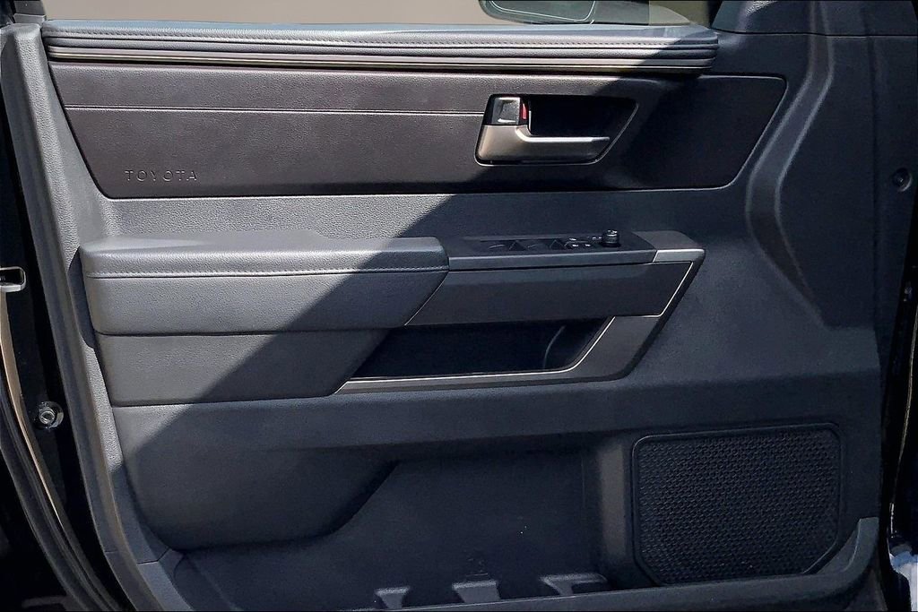 Used 2024 Toyota Sequoia SR5 w/ SR5 Premium Package AWD/4WD image 22