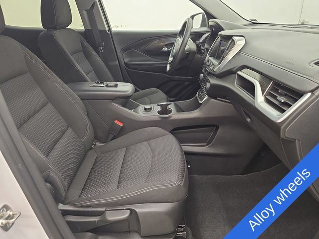 Used 2024 GMC Terrain SLE FWD image 9