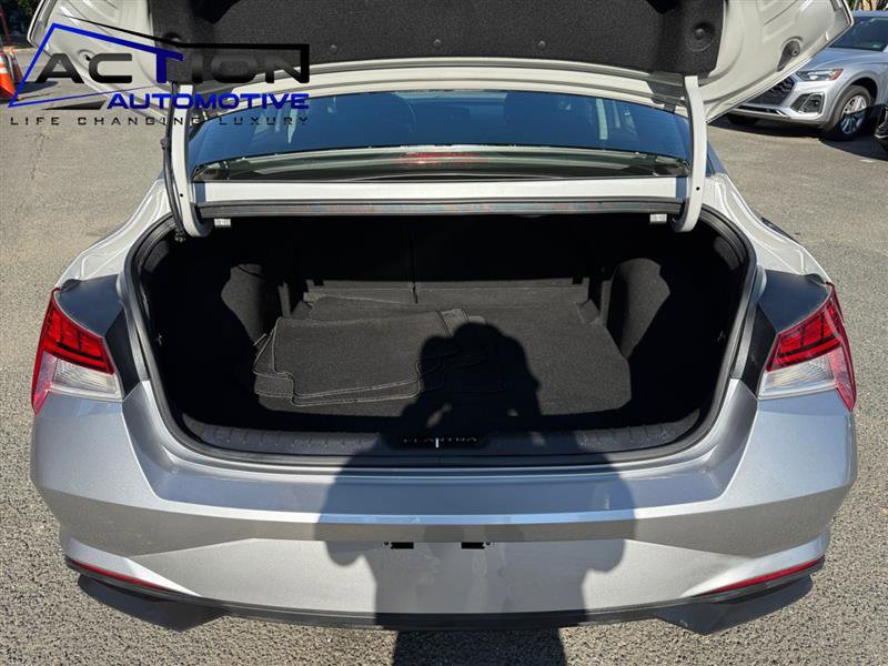 Used 2022 Hyundai Elantra SEL w/ Convenience + Premium Package image 17