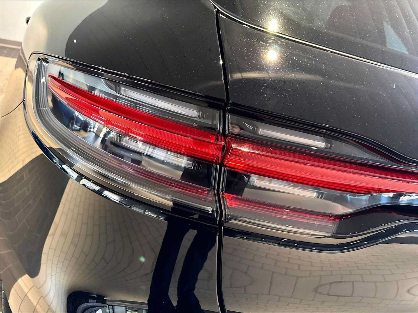 Used 2026 Porsche Macan AWD/4WD image 34
