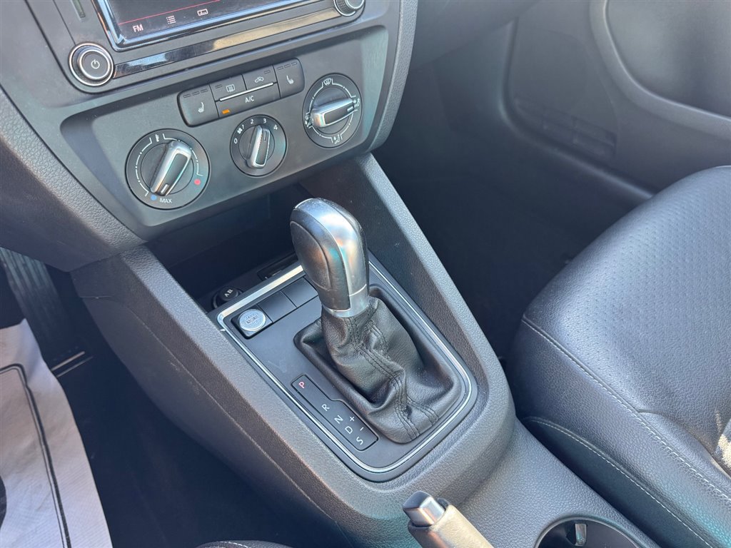 Used 2018 Volkswagen Jetta SE FWD image 18