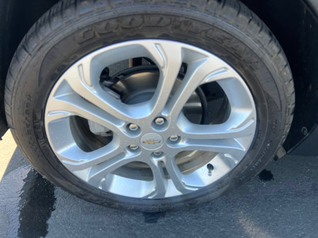 Used 2017 Chevrolet Bolt LT FWD image 6