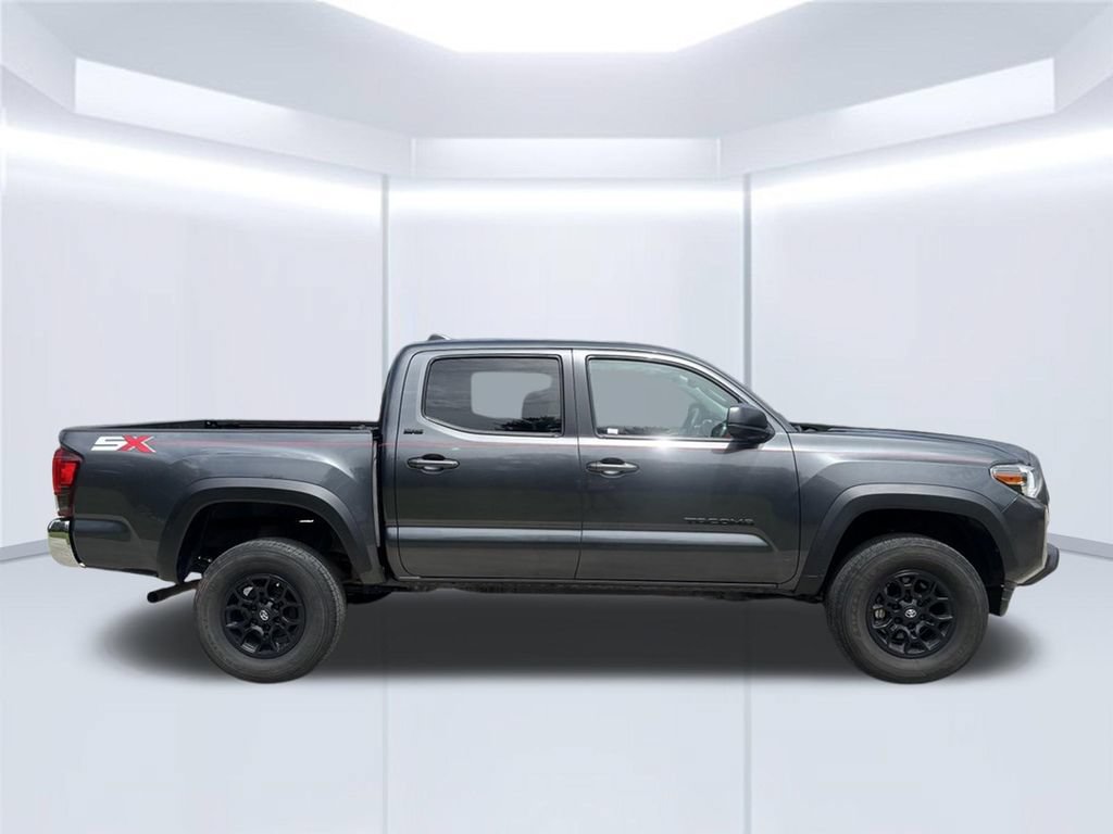 Used 2023 Toyota Tacoma SR5 RWD image 4