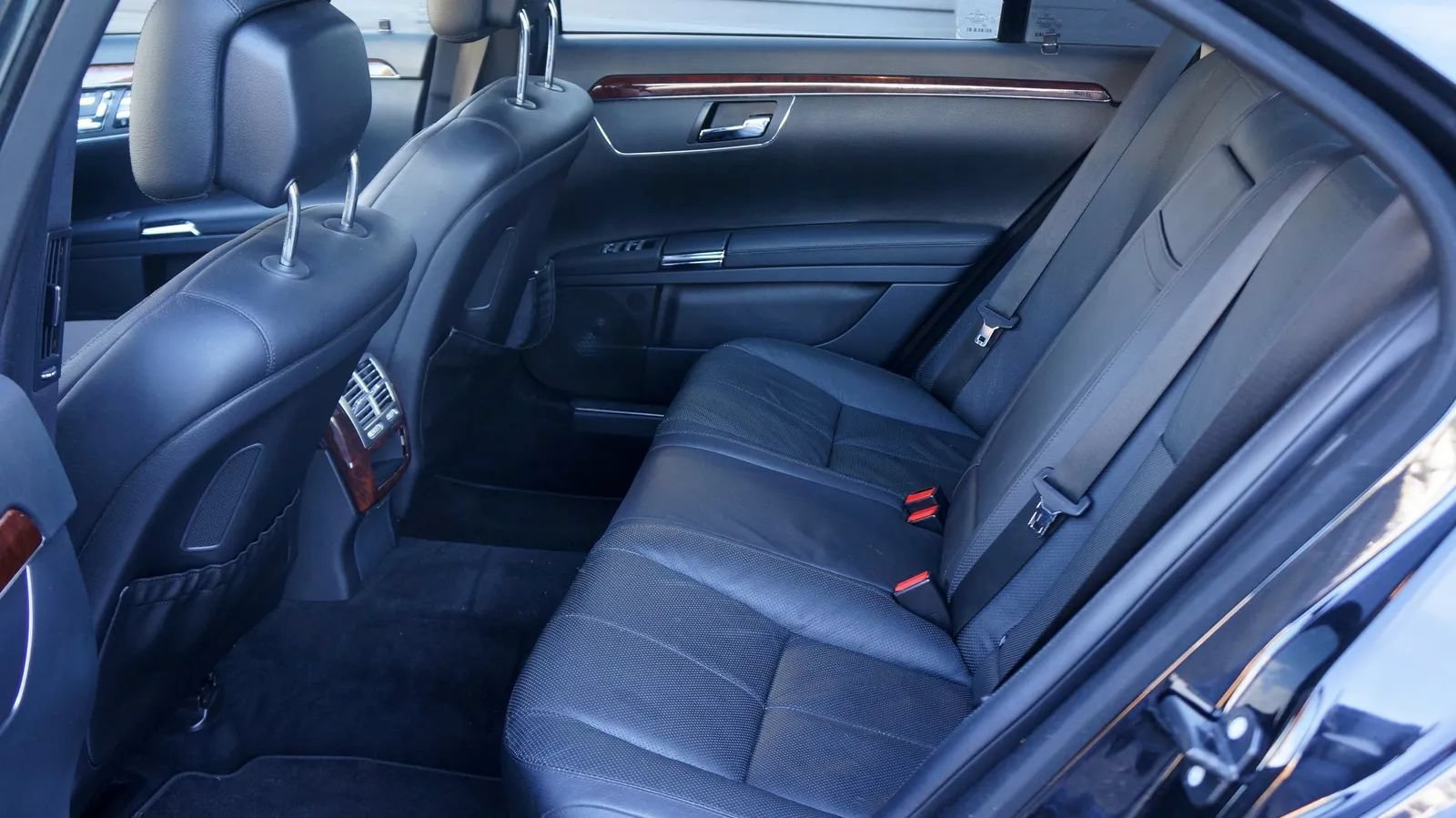 Used 2007 Mercedes-Benz S 550 image 13