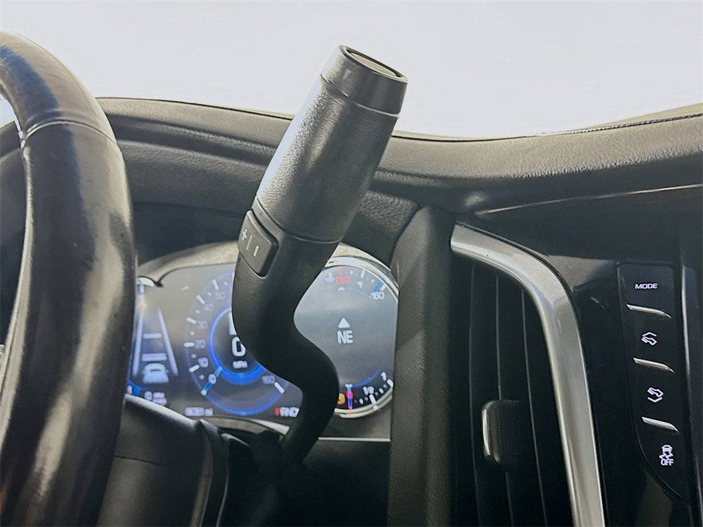 Used 2019 Cadillac Escalade Premium Luxury w/ Escalade Sport Edition image 16