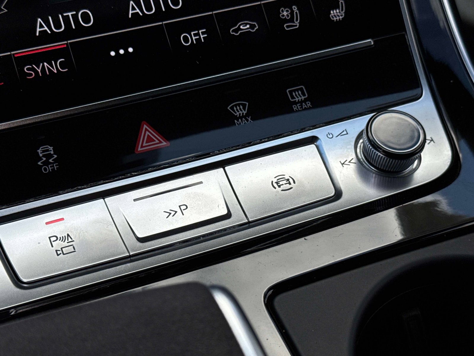 Used 2024 Audi RS Q8 image 51