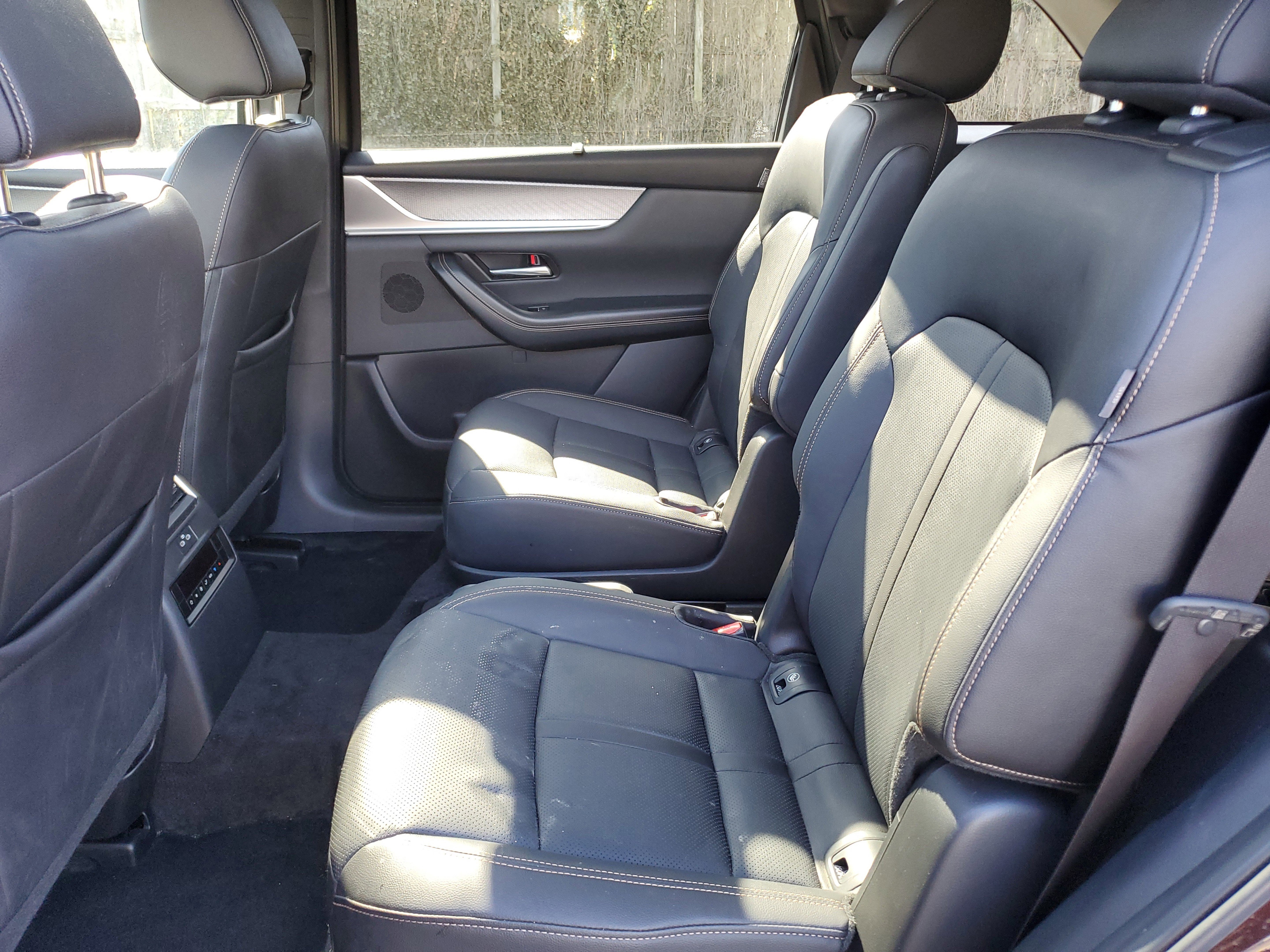 Used 2024 MAZDA CX-90 Plug-In Hybrid w/ Premium Pkg image 13