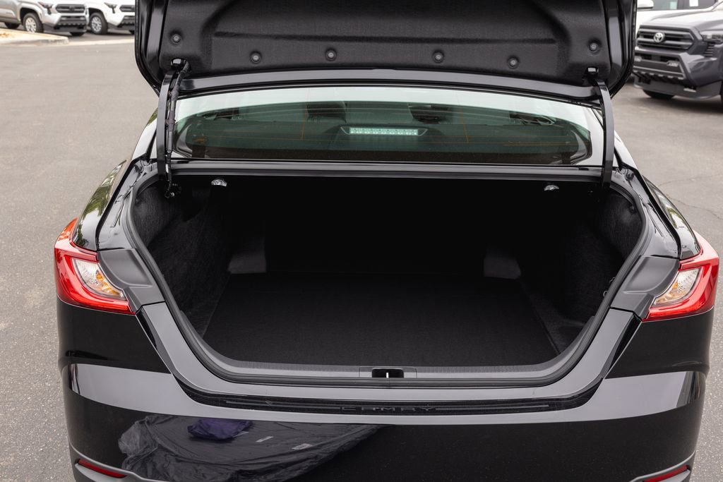 New 2026 Toyota Camry LE image 7