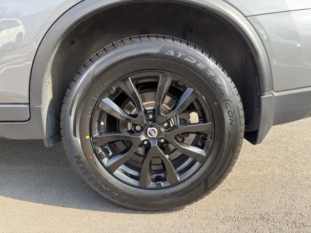Used 2018 Nissan Rogue SV w/ Premium Package image 29