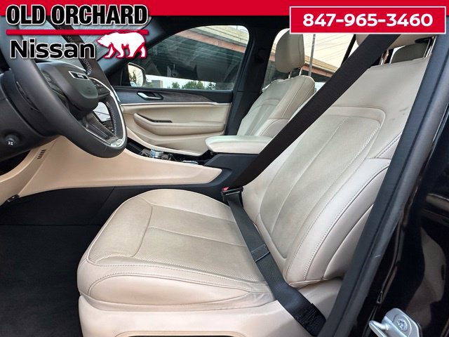 Used 2022 Jeep Grand Cherokee Limited 4xe w/ Luxury Tech Group II AWD/4WD image 9