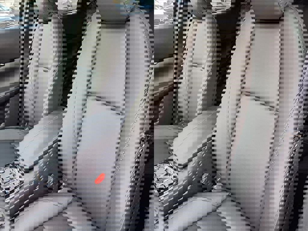 Certified 2025 MAZDA CX-30 AWD 2.5 S w/ Preferred Package image 7