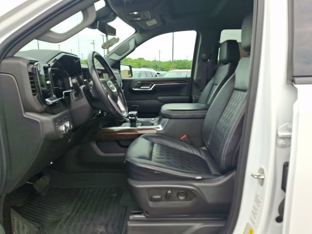 Used 2023 GMC Sierra 1500 Elevation w/ Preferred Package AWD/4WD image 13
