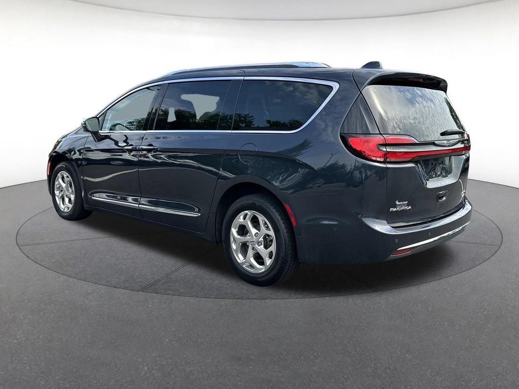 Certified 2021 Chrysler Pacifica Limited w/ Uconnect Theater Family Group AWD/4WD image 3