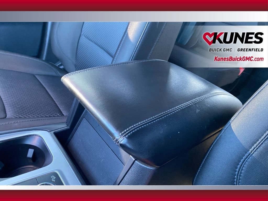 Used 2023 Ford Explorer XLT image 29