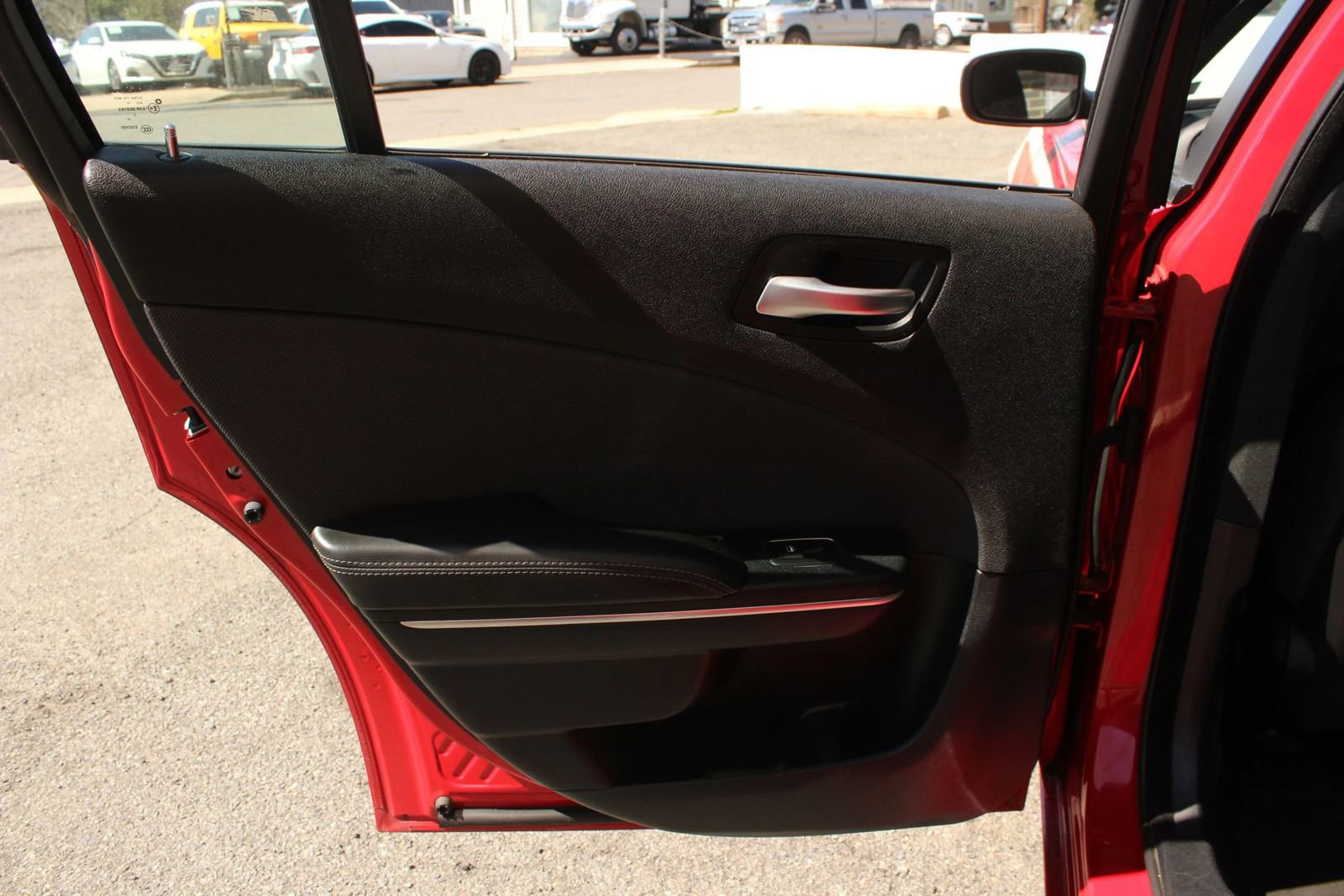 Used 2016 Dodge Charger SE w/ Popular Equipment Group image 18