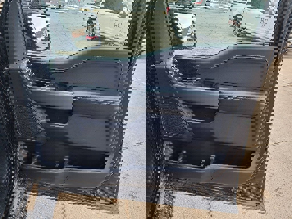 Used 2023 Ford F150 XLT w/ Equipment Group 302A High image 12