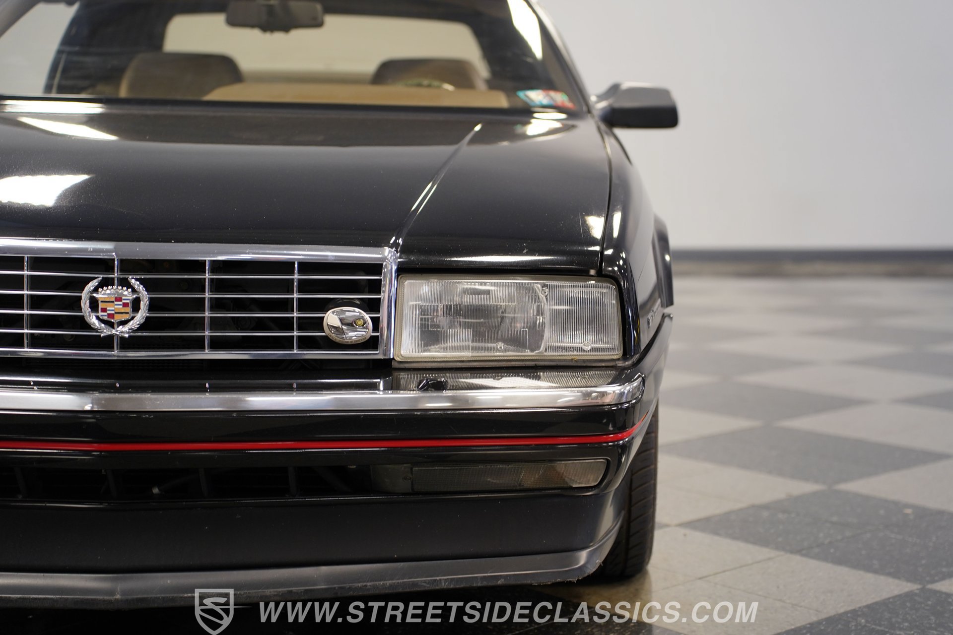 Used 1993 Cadillac Allante FWD image 21