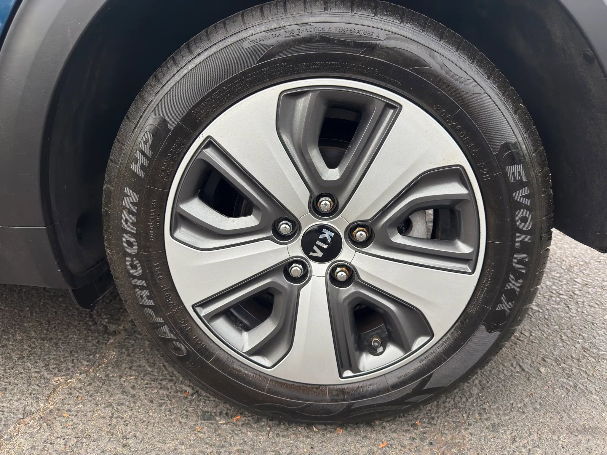 Used 2019 Kia Niro EX FWD image 11
