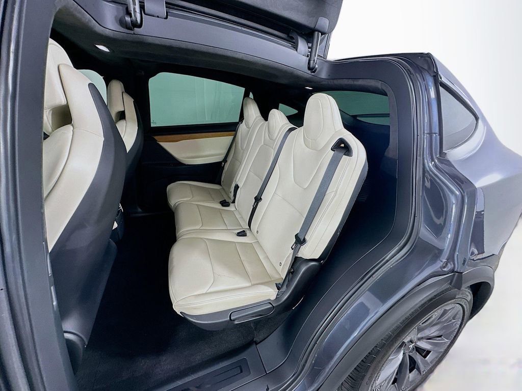 Used 2019 Tesla Model X Long Range image 24