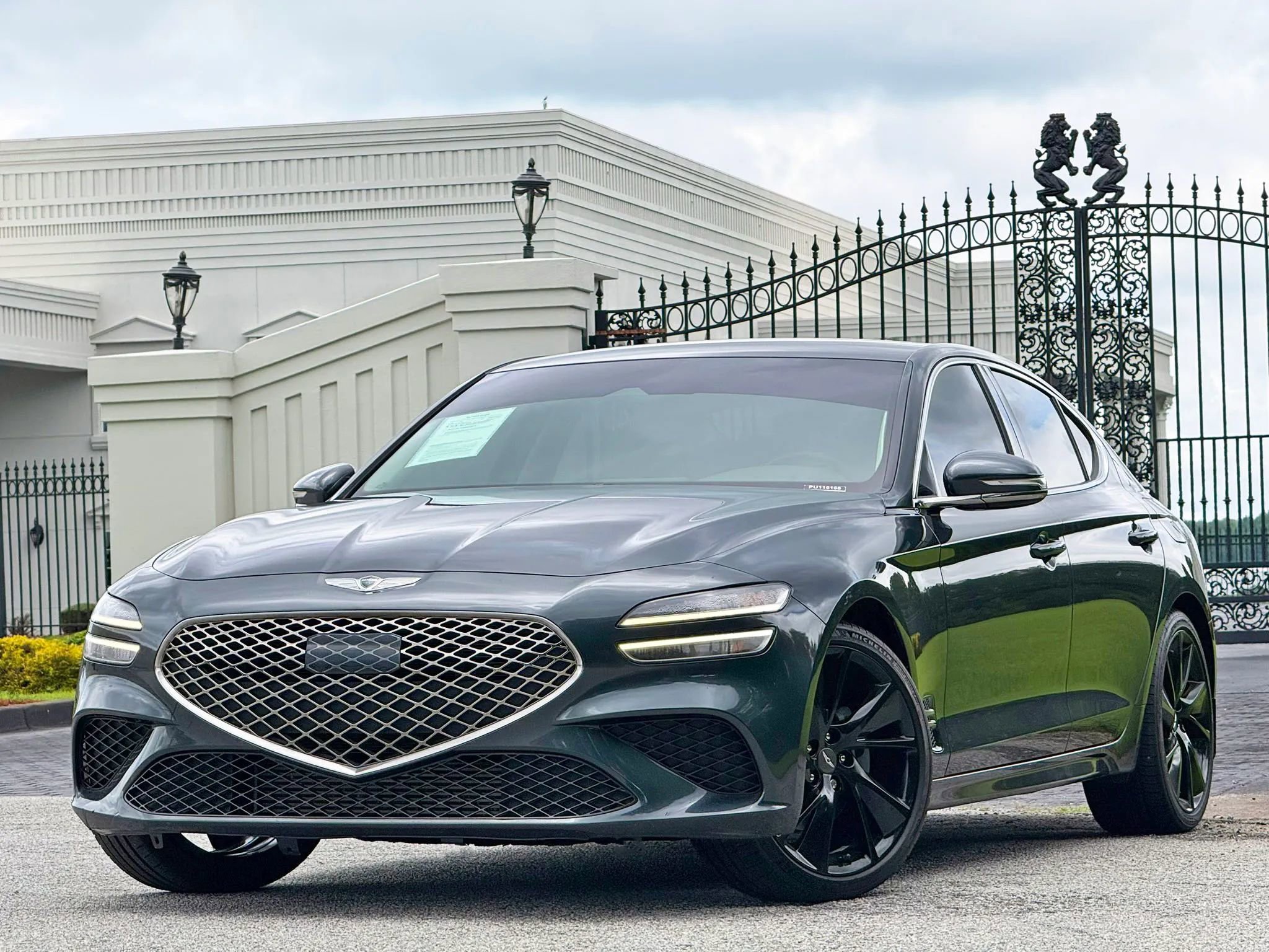 Used 2023 Genesis G70 2.0T RWD image 2