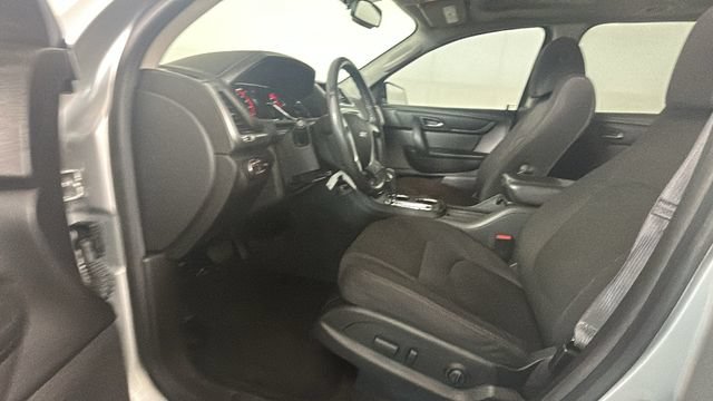 Used 2015 GMC Acadia SLE FWD image 10
