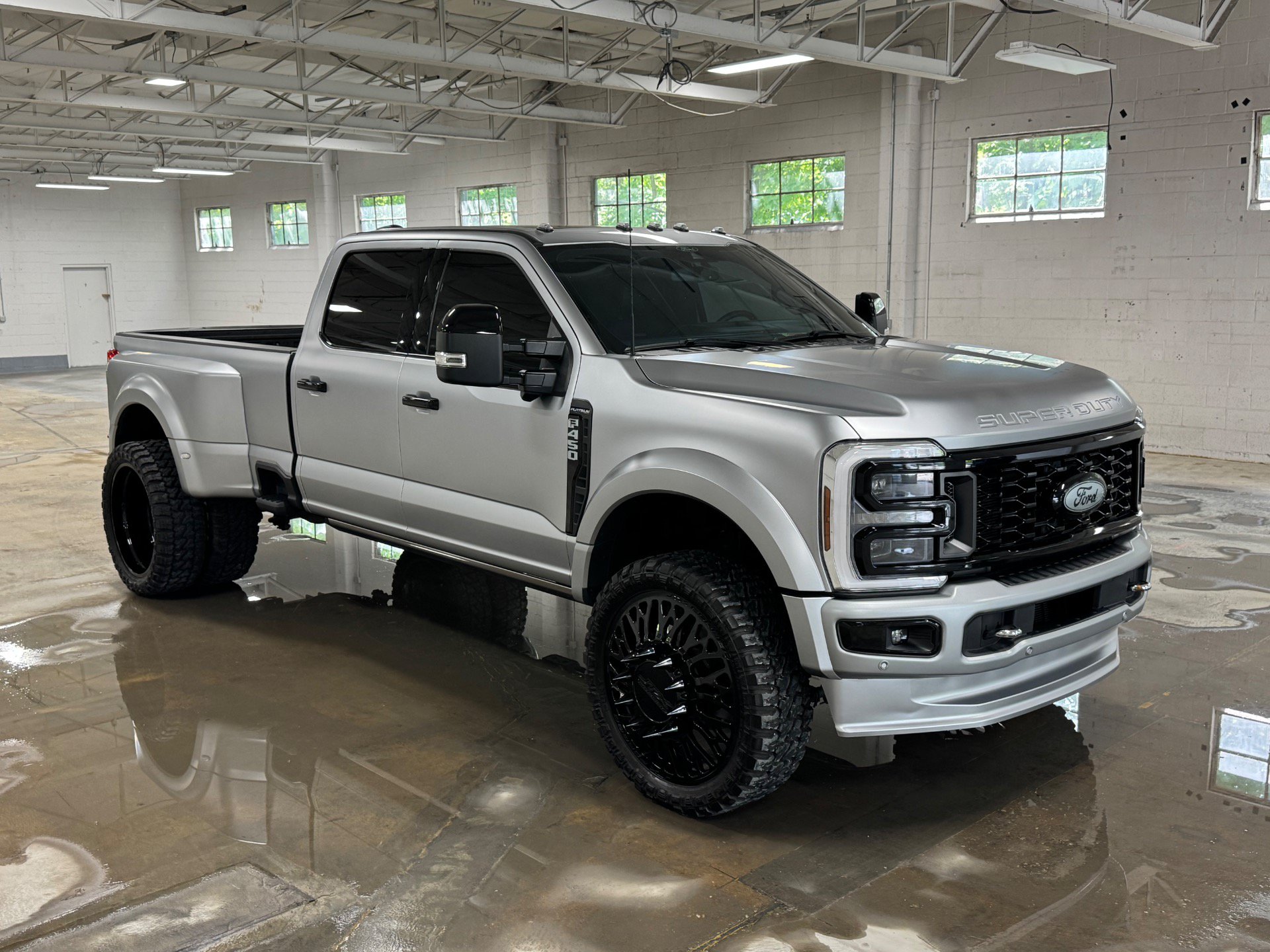 Used 2024 Ford F450 Platinum w/ Camper Package AWD/4WD image 55